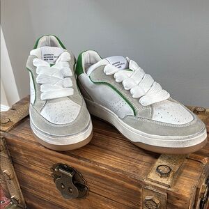 Steve Madden Women’s White and Green Sneakers